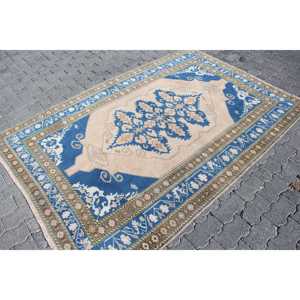 Alfombra Turca Vintage de 4.9x7.3 pies, Alfombra Azul de Lana con Parches, Respaldo de Látex, Alfombra Ecológica - Product Image 3