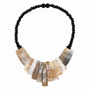 สร้อยคอของผู้หญิงแบบพรีเมี่ยมสร้อยเขาควายแท้ขัดเงาสีธรรมชาติเครื่องประดับแฟชั่นขายส่งงานฝีมือตามธรรมชาติ - Product Image 1