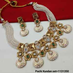 <b>INDIAN</b> TRADITIONAL and FASHIONABLE COPPER <b>JEWELLERY</b> BRIDAL WEDDING <b>JEWELLERY</b> <b>SET</b> for WOMEN EARRINGS and NECKLACE <b>SET</b> - Product Image 2