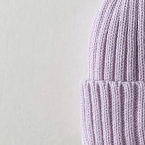 Bonnets en tricot de couleur unie de qualité supérieure, unisexe, impression de logo personnalisée, impression numérique disponible, toutes les couleurs et tailles, style streetwear courant - Product Image 3