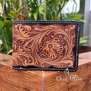 Nouveau portefeuille classique à deux volets en cuir véritable usiné à la main pour hommes Design de feuilles et de fleurs pour un usage quotidien Design mince avec plusieurs fentes - Product Image 1