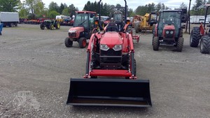 Tracteur à roues MASSEY FERGUSON 2025 1E.35 4WD - Product Image 5