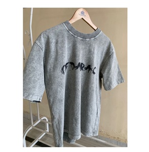 T-shirt ras du cou en coton 240 GSM de qualité supérieure pour les sorties décontractées et le farniente disponible au meilleur prix depuis l'Inde - Product Image 1