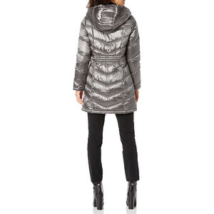 Chaqueta acolchada de Invierno para mujer de lona con logotipo personalizado transpirable de secado rápido impermeable reversible acolchado 100% poliéster relleno alto - Product Image 2