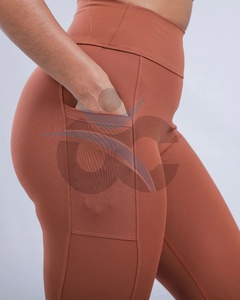 Ensemble de yoga ORCAFITS pour femme, haut court marron torsadé à l'avant, taille haute, dos nageur sans manches, tenue de sport extensible sans couture - Product Image 5