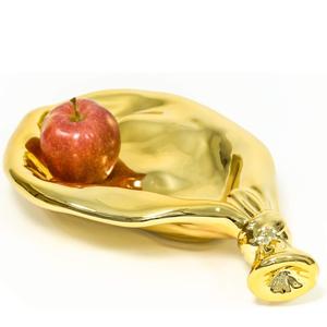 Bol décoratif en aluminium doré pour bonbons et collations Plat d'accent sculptural moderne idéal pour l'affichage de la décoration de la fête de Noël à la maison - Product Image 1