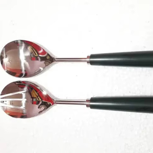 Ensemble de cuillères et de fourchettes en gros avec manche en résine, service à salade plaqué or, ensemble de couverts en acier inoxydable, ensemble de couverts de la famille royale - Product Image 1