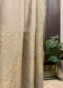 Châle d'hiver en laine de haute qualité pour femmes OEM Logo personnalisé Style carré Motif imprimé Dernière conception Châles traditionnels - Product Image 5