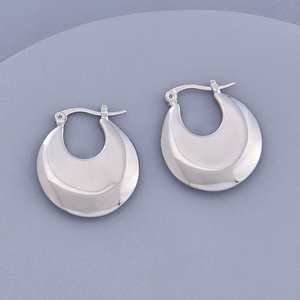 Boucles d'oreilles créoles géométriques tendance 186221 en alliage de zinc durable - Product Image 4