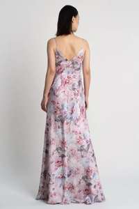 Robe dos nu élégante et mince pour femmes Robes à bretelles pour femmes à la mode Soirée d'été pour femmes - Product Image 6