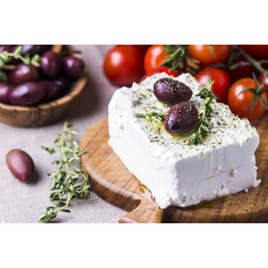 Queso feta en salmuera Sabor rico y salado Origen de Filipinas Vida útil de 2 años - Product Image 2