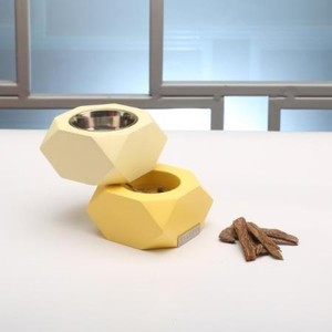 Design géométrique Bakhoor Brûleur d'encens moderne hexagonal avec bol en métal pour la décoration de la maison et du Majlis - Product Image 1