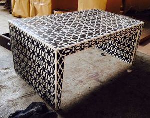 Incrustaciones de hueso USUALMENTE OTOMANOS tradición artesanal personalizada y Floral Mesita de noche Gabinete Incrustaciones de hueso Sala de estar DE LA India - Product Image 6