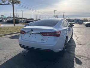 Usado 2018 To-yo-ta Ava-lon LHD - Product Image 4