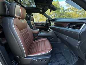 Yukon Denali Ultimate 2024, Limpio, Confiable, Precio Justo, 4x4, Motor V8 de 6.2L, Transmisión Automática de 10 Velocidades, Asientos de Cuero, Neumáticos R18, Volante a la Izquierda - Product Image 6