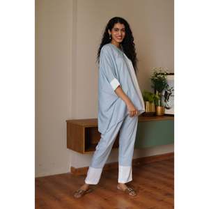 Conjunto coordinado azul polvo de dos tonos, elegante camisa estilo caftán con cuello cuadrado, largo hasta el suelo, tejido a crochet, transpirable, talla XS, suministro ODM - Product Image 4