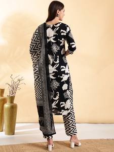 Floral Printed Regular Pure Cotton Straight Kurta with Trousers & Dupatta <b>For</b> <b>Women</b> Bulk product Customized <b>Women</b> Clothing - Product Image 4