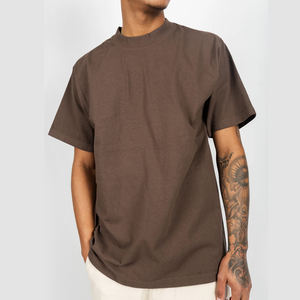 Camiseta Gruesa y Resistente 100% Algodón Ecológico Transpirable para Hombre 220gsm Estilo Urbano con Hombros Caídos Producción OEM - Product Image 5