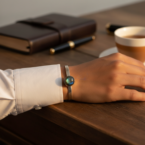 Boutons de manchette et pinces à cravate en labradorite argentée pour homme (perle dorée onyx) - Product Image 2