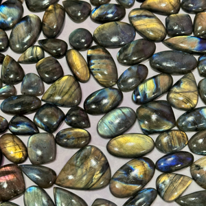 Lote al por mayor de cabujón de labradorita Natural de alta calidad 100% piedras preciosas sueltas de labradorita Natural para la fabricación de joyas - Product Image 1