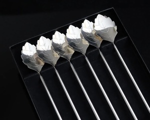 Juego de agitadores de cócteles con diseño de hoja, elegante mango largo, mezcla suave, accesorio de bar reutilizable, perfecto para bebidas, fiestas y bares - Product Image 2