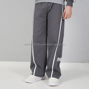 ชุดวอร์มผ้าสองด้ายพิมพ์ลายสำหรับเด็กผู้ชายจากตุรกี - Product Image 2