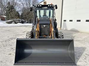 2023 pour engin de construction 580SV, chargeuse-pelleteuse 5 tonnes, composants de roulement de moteur FPT, pompe hydraulique Parker, puissance 70KW - Product Image 6