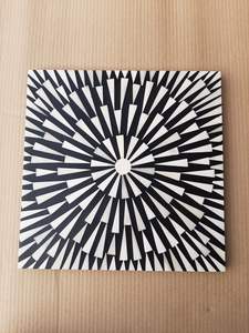 Table basse ronde en os incrusté de qualité supérieure, design moderne, durable, fabriquée à la main, pour le salon, décoration de la maison - Product Image 5