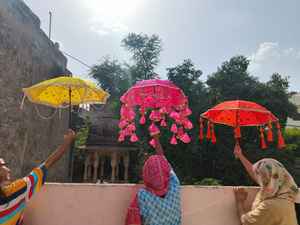 ร่มปักลายสไตล์อินเดีย5ดีไซน์ฉากหลังงานแต่งงานวินเทจ & ตกแต่ง mehendi haldi อุปกรณ์ประกอบฉากเจ้าสาวในร่มกลางแจ้งเทศกาล - Product Image 4