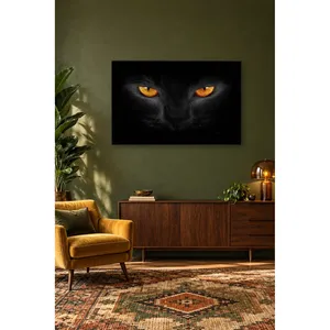 Fida, chat noir aux yeux ambre dans l'obscurité, impression sur toile - Product Image 4