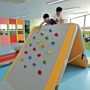 Escalera de juegos de interior para niños, Volcán inflable de montaña, nuevos juguetes inflados, pared de escalada en roca inflable 2025 con tobogán - Product Image 2