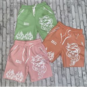 Short d'entraînement de gym pour homme avec logo personnalisé Short en maille ample imprimé sur toute la surface Entraînement d'été Taille 6XL Tissu éponge motif sublimé - Product Image 1