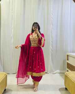 Fournisseur direct d'usine Nouvelles robes Kuchi afghanes pour la collection de l'Aïd Robes Kuchi afghanes confortables et respirantes en gros - Product Image 5