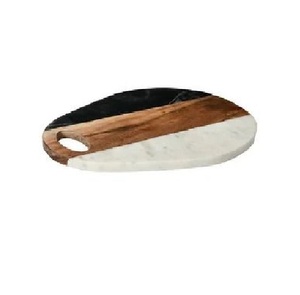 Planche à découper décorative en marbre avec veines uniques, idéale pour les cuisines gastronomiques, les restaurants, la cuisine à domicile et le style culinaire - Product Image 6