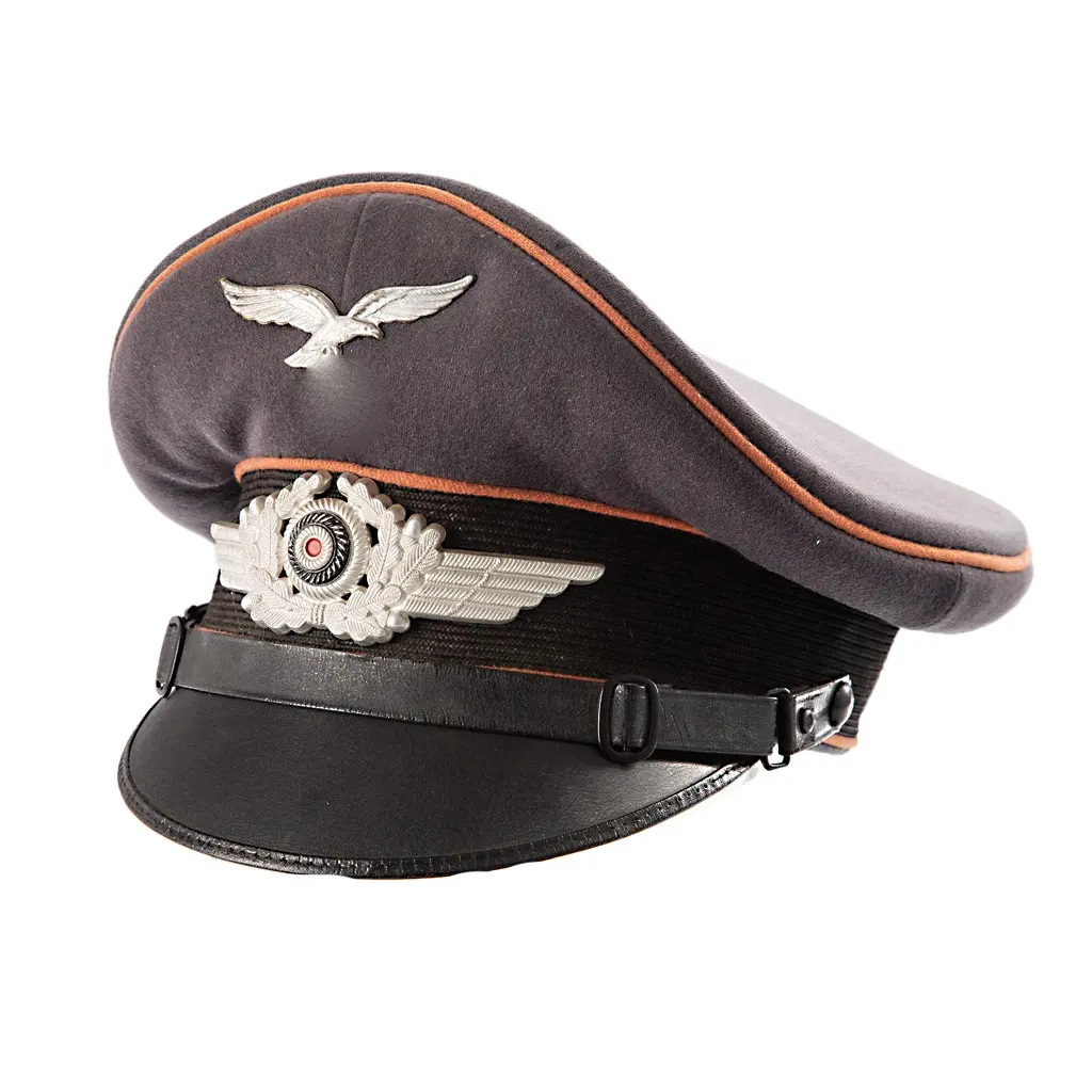 Шляпа немецкого офицера высшего качества и шляпа с хорошей отделкой
