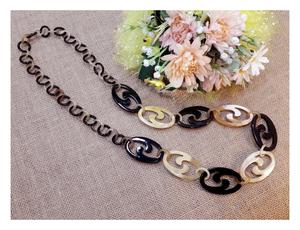 Collier de luxe en corne de buffle fait à la main, bijoux naturels et durables pour femmes, haute qualité - Product Image 2