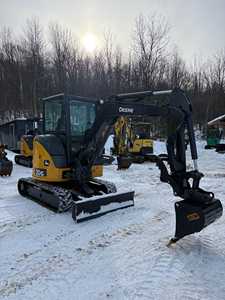 Mini-excavatrice 30G, équipement de construction de haute qualité, livraison rapide, meilleur prix, moteur principal, stock en gros disponible dès maintenant - Product Image 1