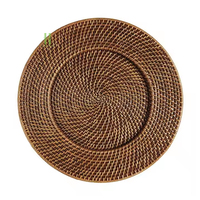 Sets de table en rotin vert festonné pour table à manger Plaques de chargeur en rotin Boho personnaliser au Vietnam Factory