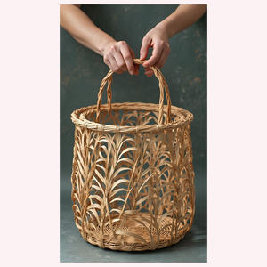 Jarrón de ratán y algas marinas hecho a mano naturalmente, acento decorativo bohemio para interiores minimalistas y terrosos - Product Image 5