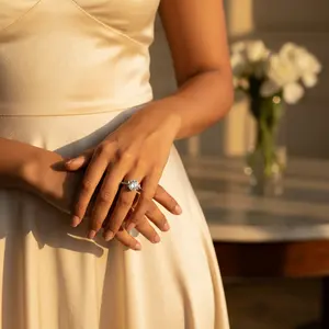 Anillo de Compromiso de Plata 925 con Circonita Cúbica y Baño de Rodio Geométrico - Product Image 2