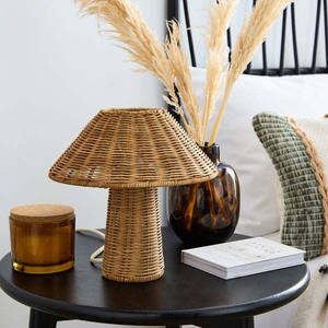 Lampe de table en forme de champignon, fabriquée à la main au Vietnam, finition naturelle, éclairage de décoration intérieure écologique, vente en gros. - Product Image 3