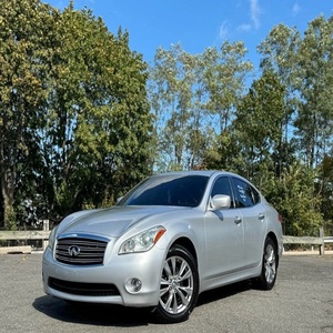 UTILISÉ LHD/RHD 2013 INFINITI M37 - Product Image 1