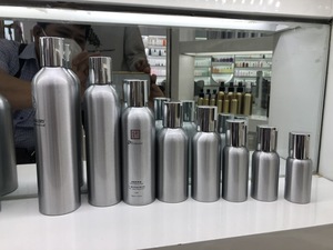 ขวดสเปรย์อลูมิเนียมสำหรับเครื่องสำอางขวดโลหะระดับพรีเมี่ยมบรรจุภัณฑ์เพื่อการดูแลส่วนบุคคลผลิตจากเวียดนาม - Product Image 4