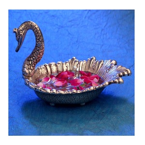 ชามโลหะตกแต่งและเสิร์ฟอาหารคุณภาพพรีเมียม RABEH ดีไซน์ทันสมัย เป็นมิตรกับสิ่งแวดล้อม ผลิตตามสั่ง สำหรับห้องครัวและโต๊ะอาหาร ผลิตในอินเดีย - Product Image 2