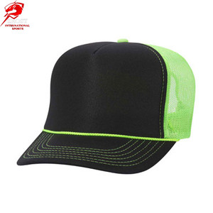 หมวก Snapback ปักที่กำหนดเองทำด้วยวัสดุที่ทนทานโครงสร้างแผงด้านหน้าและสะดวกสบายตลอดทั้งวัน - Product Image 1