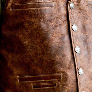 Chaleco sencillo de piel auténtica para hombre, piel de vaca, tacto suave, estilo clásico con cuello vuelto, logotipo personalizado OEM/ODM, chaleco al por mayor a granel - Product Image 2