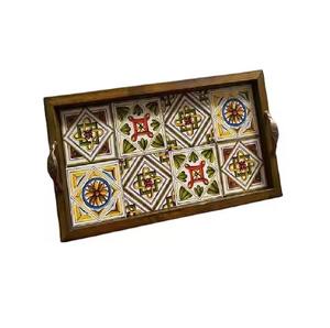 Plateau en bois imprimé Meena, plateau décoratif pour servir des verres à eau, plateau de service pour le bureau, la maison, les hôtels - Product Image 2