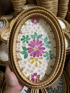 Plateau en rotin incrusté de nacre, incrustation naturelle de coquillages en rotin pour utilisation sur table de restaurant, Vietnam par 99 Gold Data - Mme Violet - Product Image 5