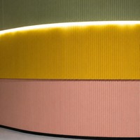 Panneau acoustique incurvé poli en PET, panneau acoustique en fibre de polyester, feutre acoustique insonorisant Kusdesign