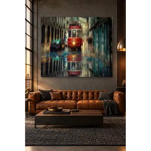 Impression sur toile du tramway rouge Fida avec lumières allumées dans une rue pluvieuse - Product Image 3